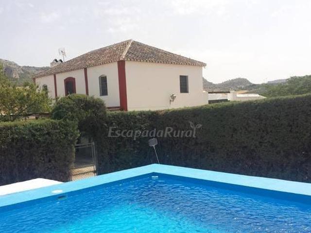Casa en alquiler en Cuevas del Becerro, Málaga