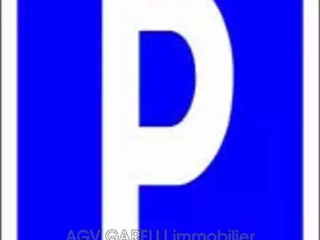 Garage vente à Arrondissement de Toulon, La Londe-les-maures
