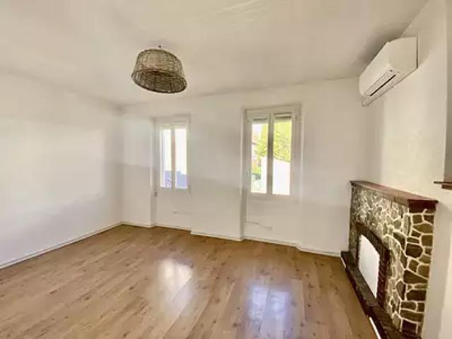 Appartement location à Arrondissement de Toulon, La Londe-les-maures