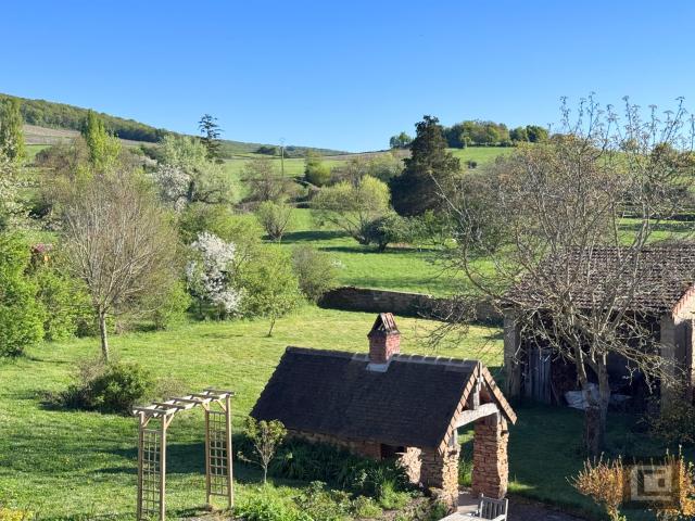 Maison vente à Mâcon, Tournus