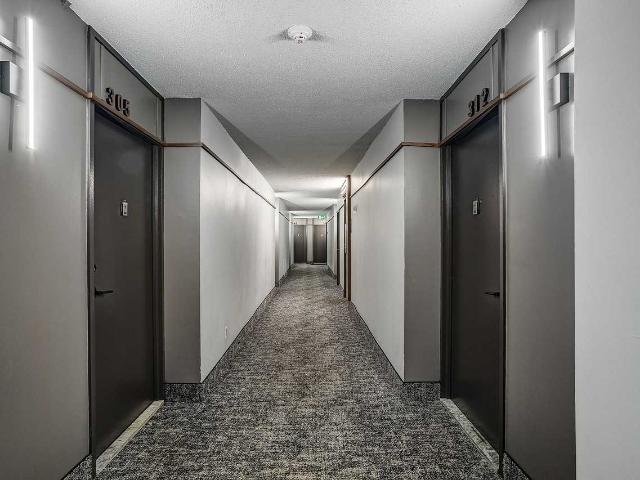 Apartment for rent in Dollard-des-ormeaux, Quebec