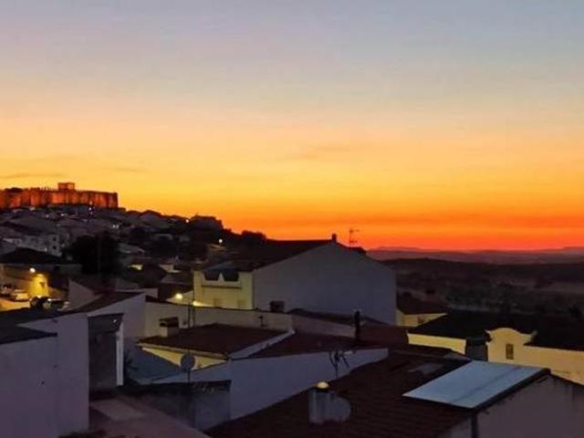 Casa en alquiler en Segura De León, Badajoz