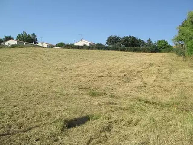 Terrain vente à Fontenay-le-Comte, La Meilleraie-tillay