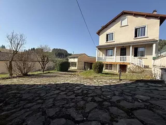 Maison vente à Thiers, La Monnerie-le-montel