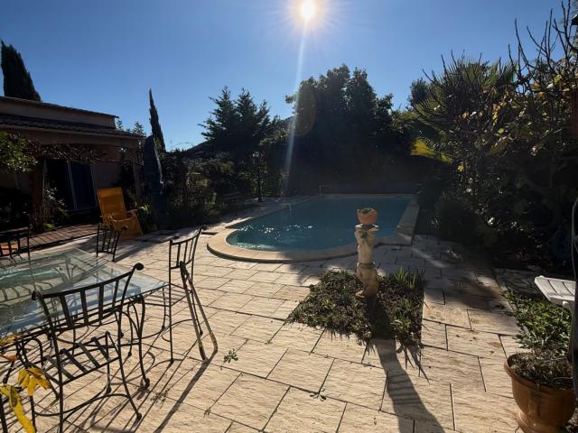 Villa vente à Arrondissement de Toulon, La Crau