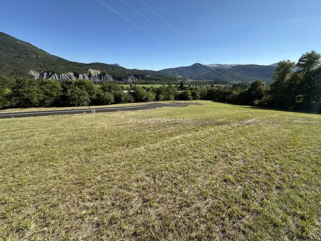 Terrain vente à Castellane, La Mure-argens