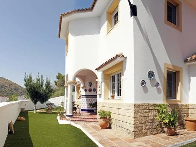 Casa en alquiler en Alfarnate