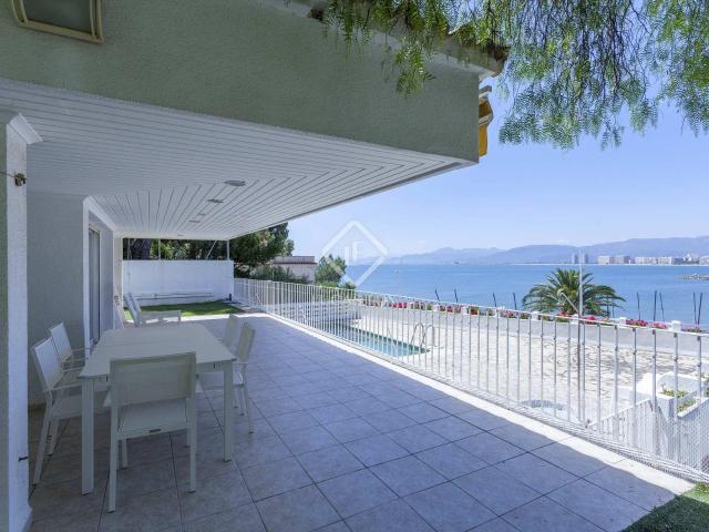 Casa en venta en Valencia, Urbanización Cap Blanc