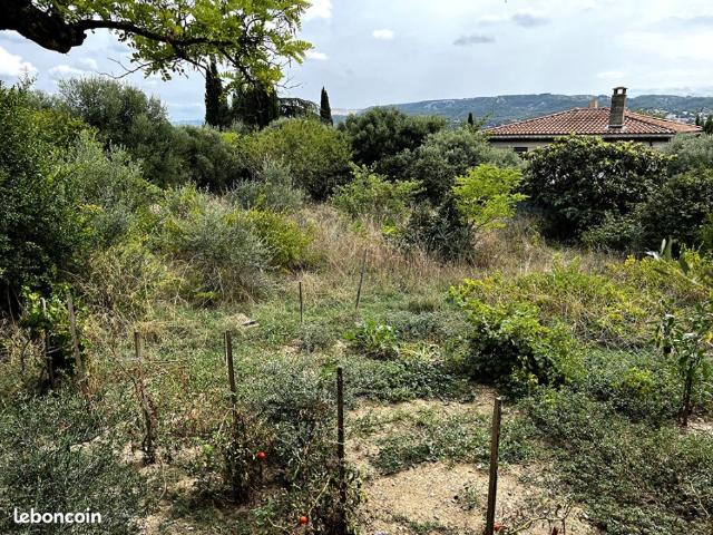Terrain vente à Marseille, La Penne-sur-huveaune