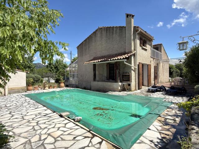 Villa vente à Marseille, La Penne-sur-huveaune