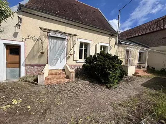 Maison vente à Saint-Amand-Montrond, La Perche