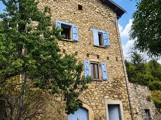Maison vente à Le Moulin, La Piarre