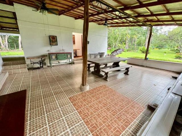 LA PINTADA CASA EN VENTA