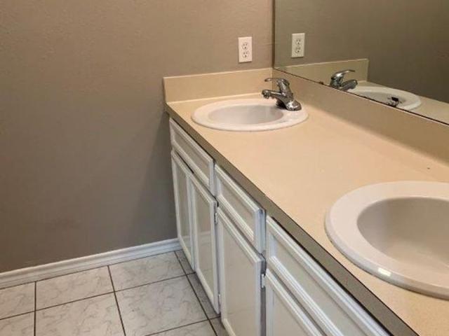 Apartment for rent in Nederland