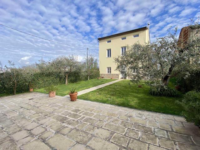 Casa in vendita a Capannori, Toscana
