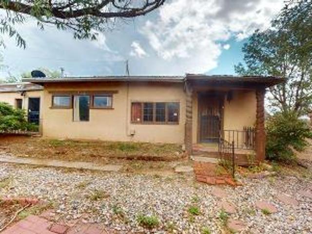 House for sale in Taos