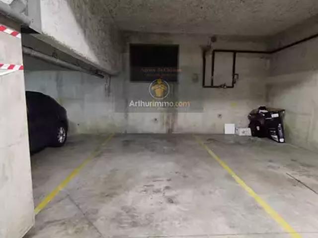 Garage vente à Créteil, La Queue-en-brie