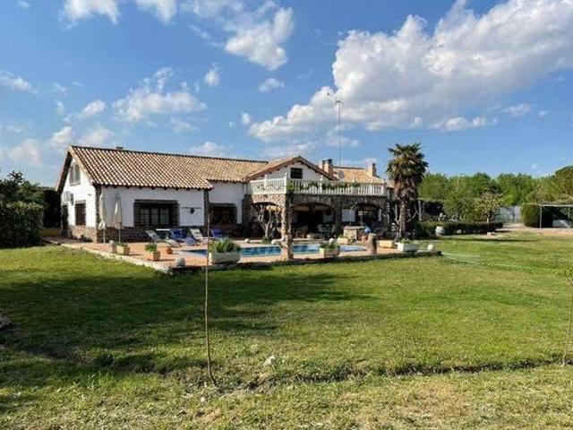 Casa en alquiler en Colmenar De Oreja, Madrid