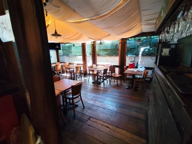 La Reina, Principe de Gales altura 1600