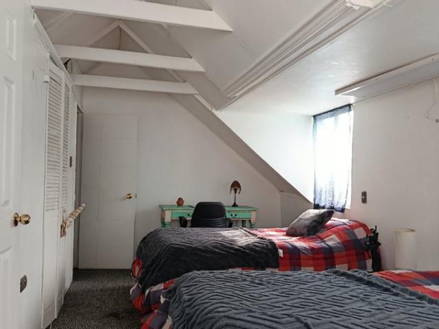 La Reina, Reina Victoria 7122