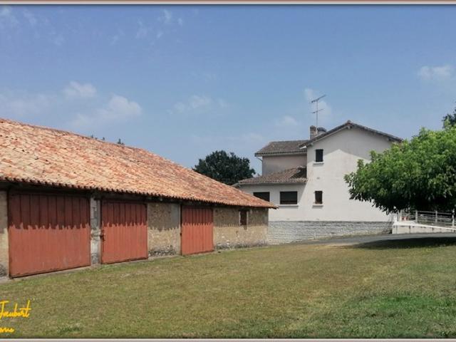 Ferme vente à Périgueux, La Roche-chalais