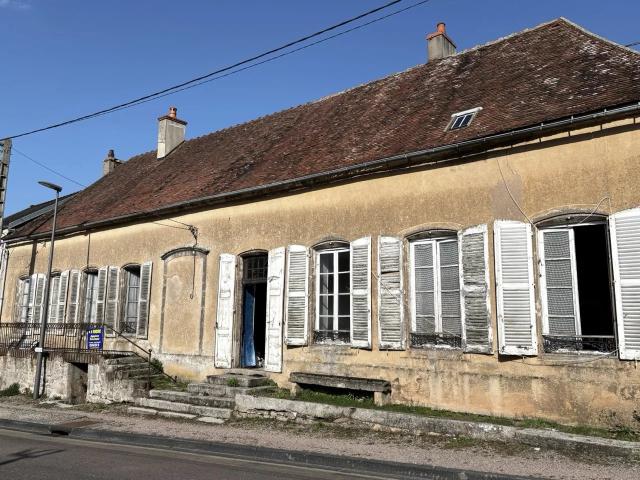 Maison vente à Montbard, La Roche-en-brenil