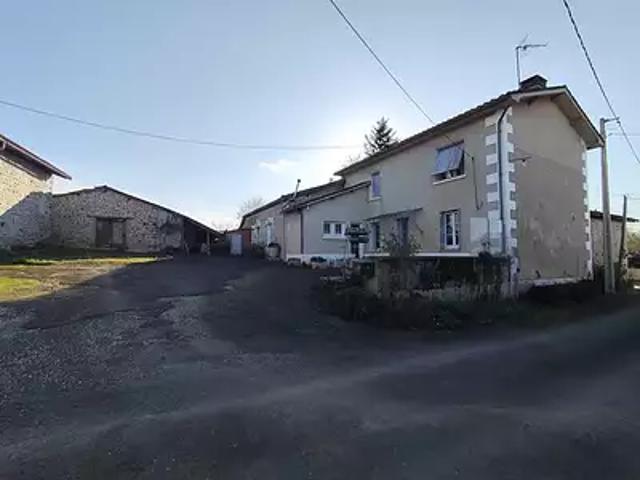 Maison vente à Angoulême, Montemboeuf