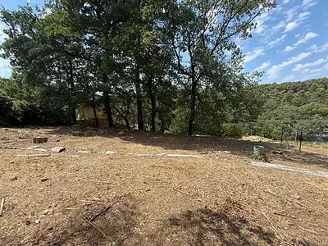 Terrain vente à Aix-en-Provence, La Roque-d'anthéron