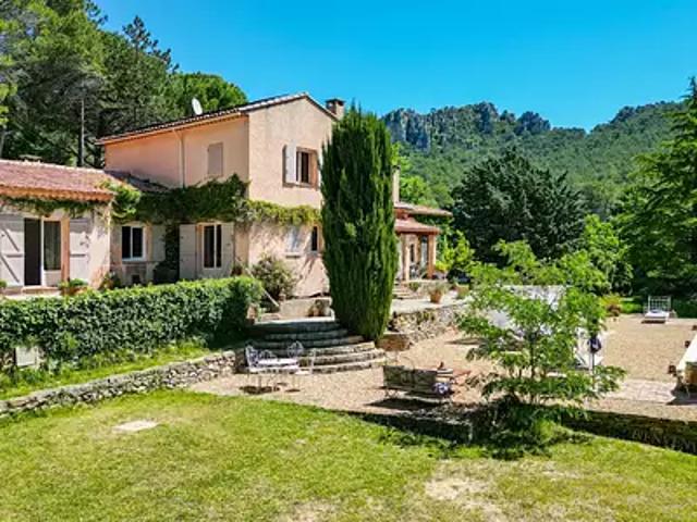 Maison vente à La Roquebrussanne, Var