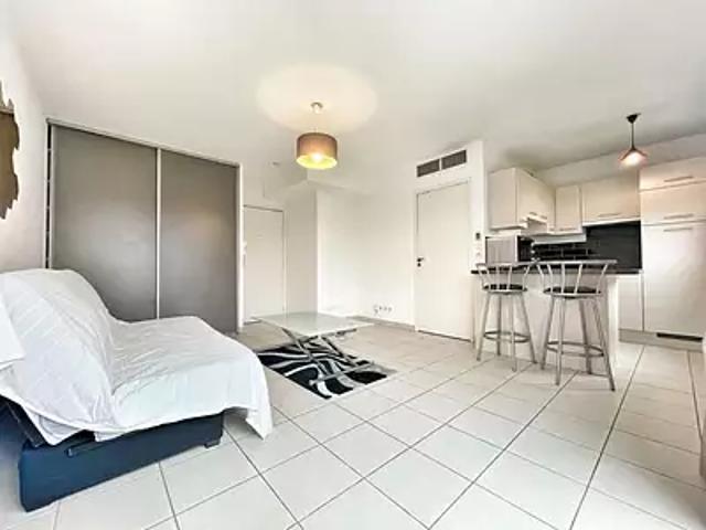 Appartement location à Grasse, La Roquette-sur-siagne