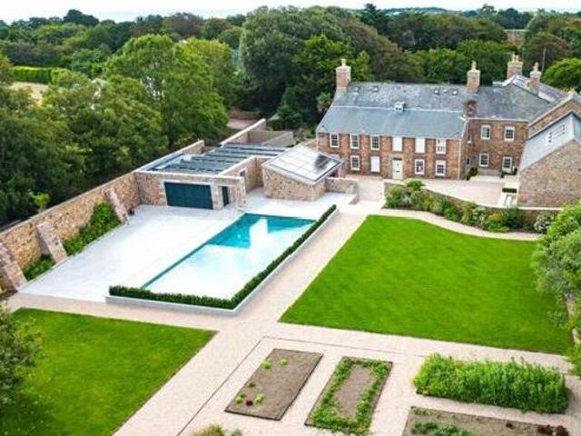 House for sale in Lyons, Greater London