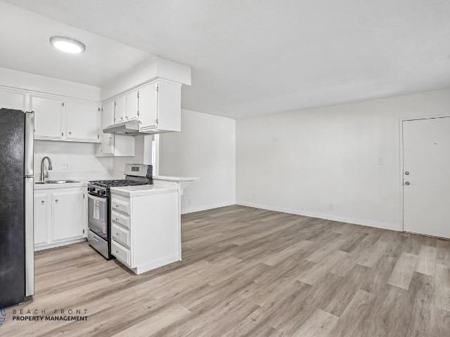 Apartment for rent in Downey, California