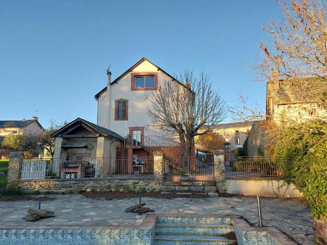 Maison vente à Villefranche-de-Rouergue, La Salvetat-peyralès