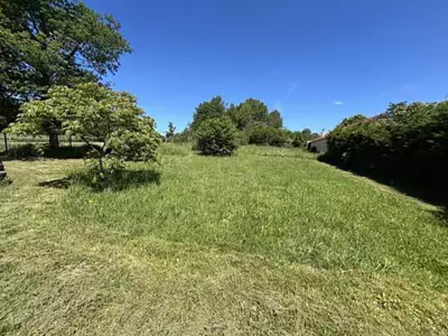 Terrain vente à Le Méry, La Saunière