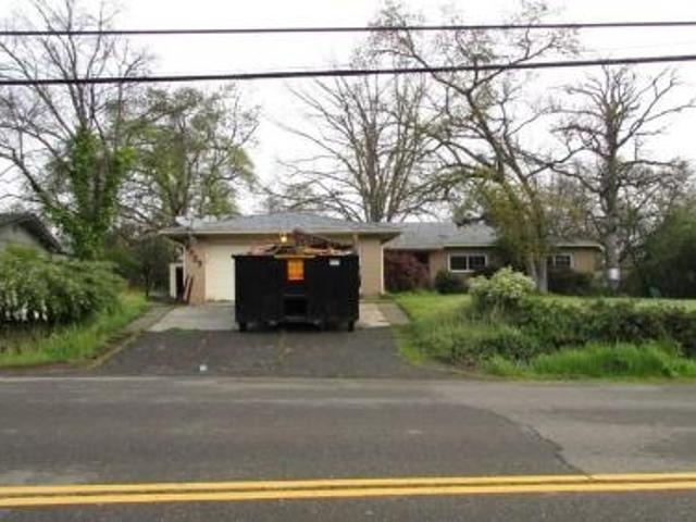 House for sale in Fair Oaks