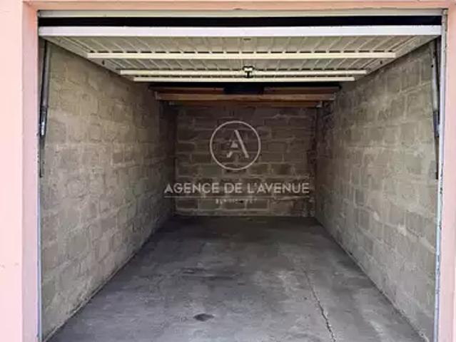 Garage vente à Arrondissement de Toulon, La Seyne-sur-mer