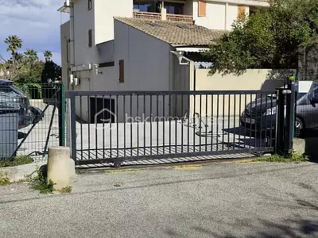 Garage vente à Arrondissement de Toulon, La Seyne-sur-mer