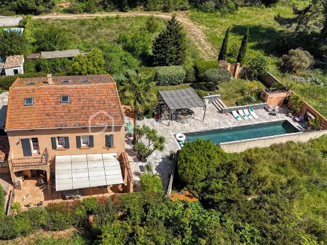 Château vente à Arrondissement de Toulon, La Seyne-sur-mer