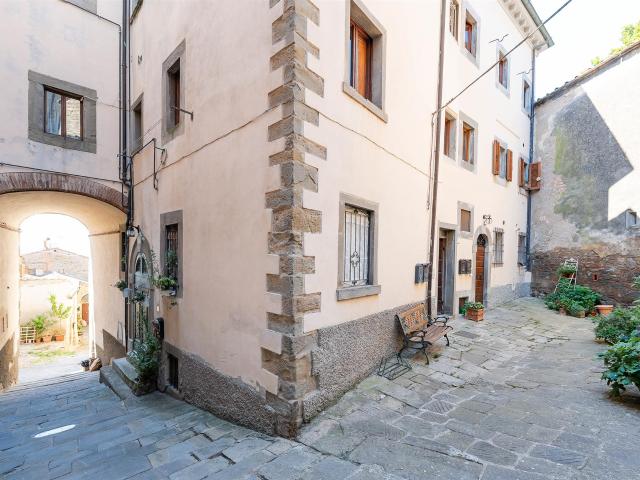 Appartamento in vendita a Cortona, Toscana