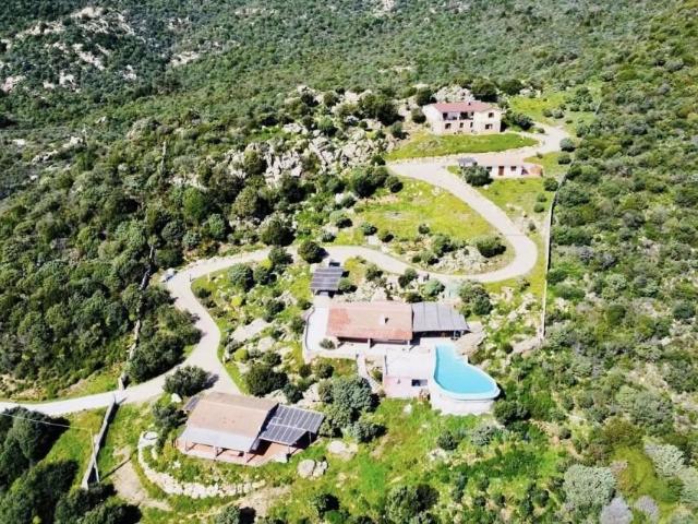 Casa in vendita a Alzachèna/Arzachena, Arzachena