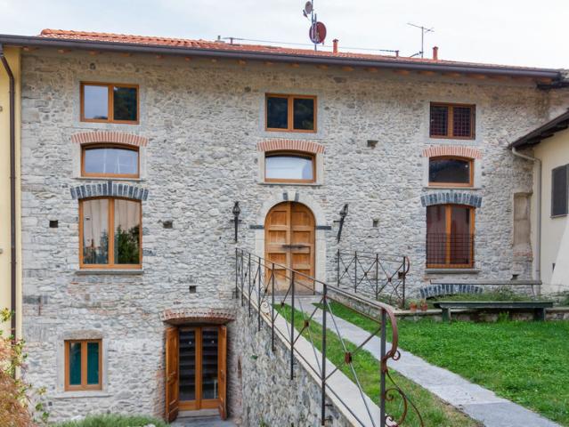 Appartamento in affitto a Pescate, Lombardia