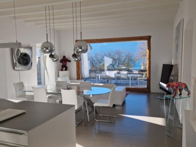 Einfamilienhaus mieten in La Tour-de-Peilz, Waadt