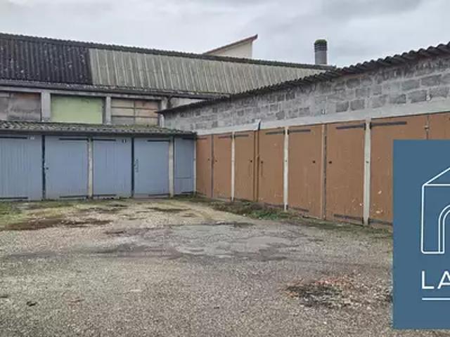 Garage location à La Tour-du-Pin, La Tour-du-pin