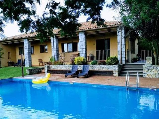 Casa en alquiler en Juzbado