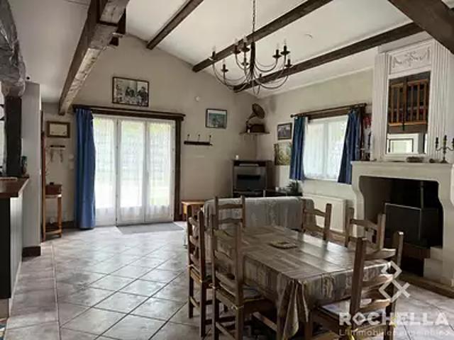 Maison vente à Le Bourg, La Vergne