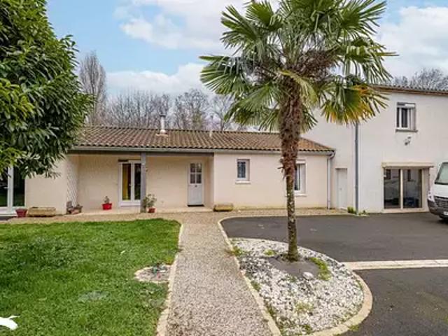 Maison vente à Saint-Jean-d'Angély, La Vergne