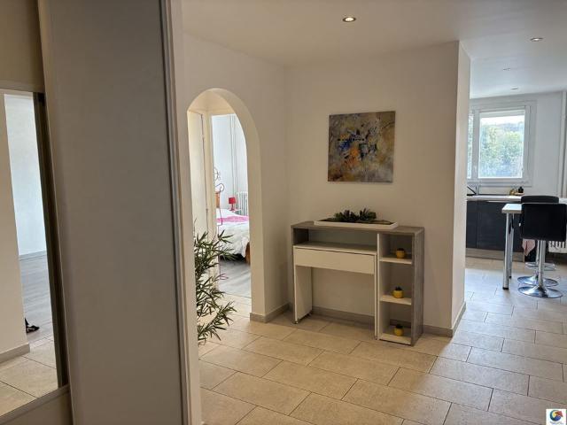 Appartement vente à La Tour-du-Pin, La Verpillière