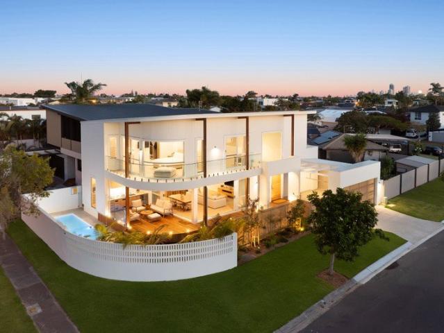 House for sale in Runaway Bay, Gold Coast City