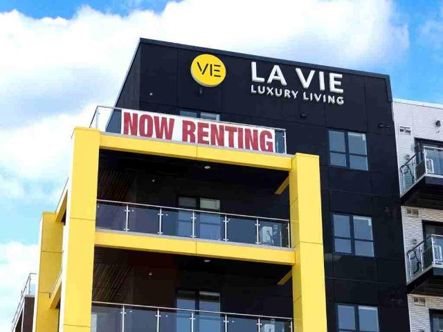 Apartment for rent in Wedgewood, Alberta