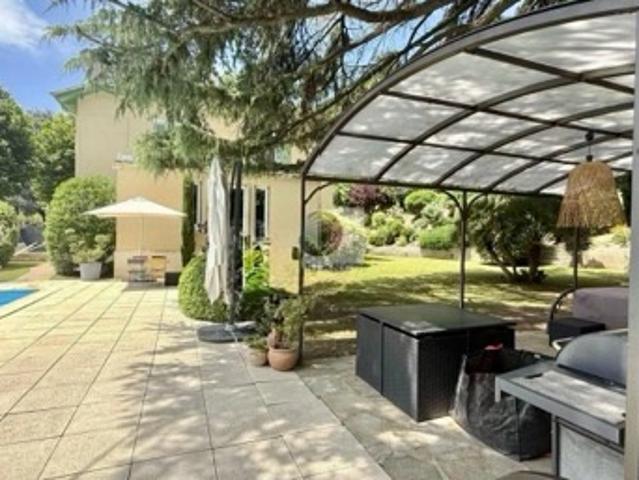 Château vente à Privas, Le Pouzin